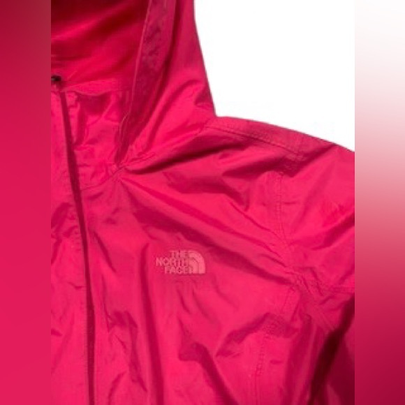 THE NORThFACE Bright pink water proof jacket - Picture 2 of 5